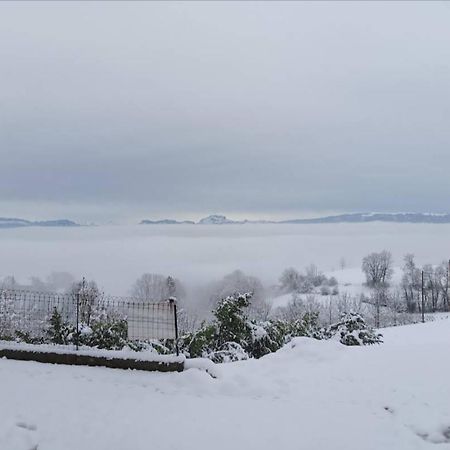 Отель Les Bellevues Moye Экстерьер фото